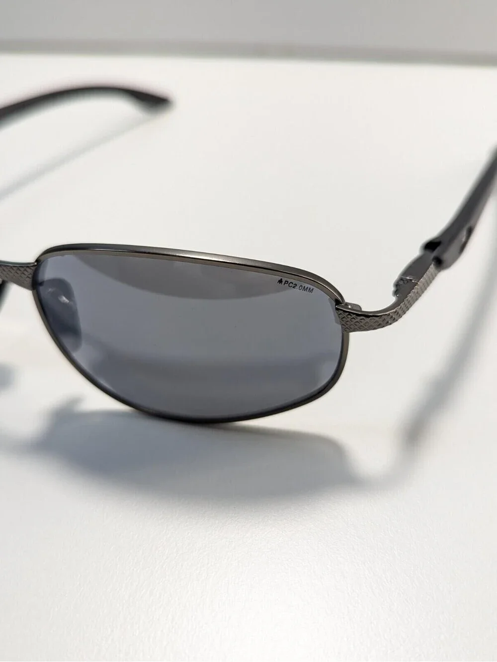 Foster Grant IRONMAN  TL1-214 SQ Gunmetal Gray/Black POLARIZED Sunglasses 100%UV